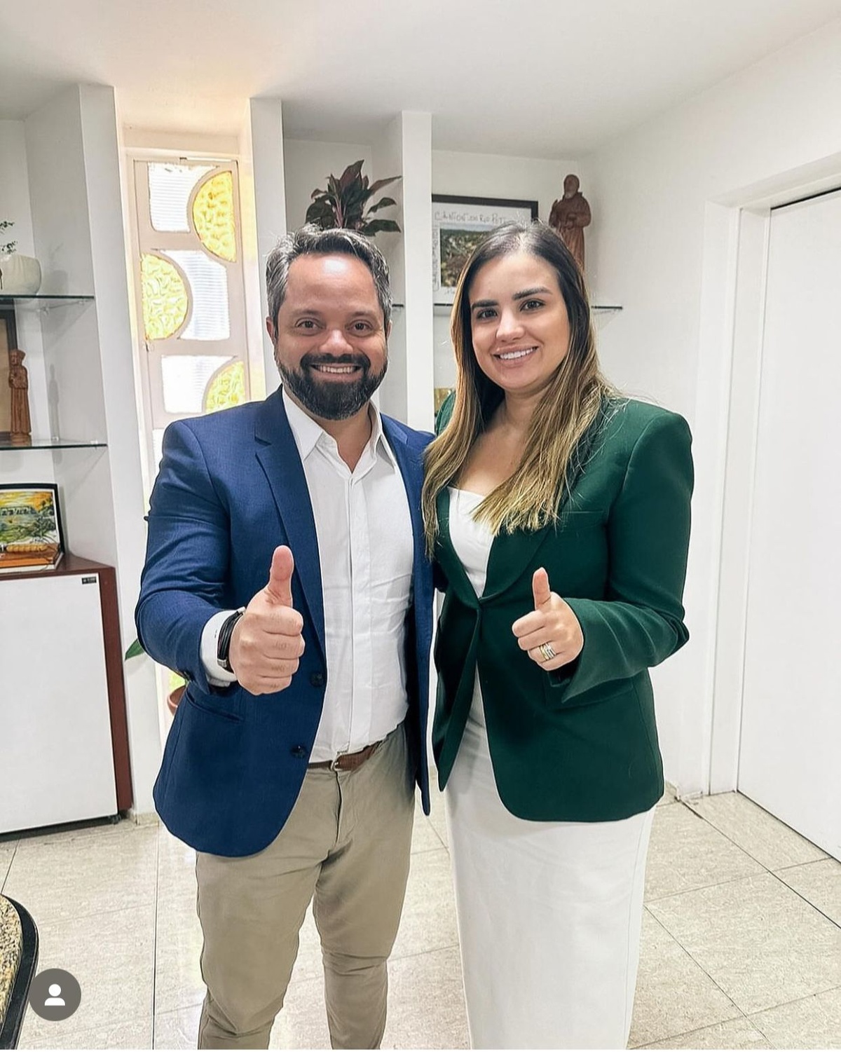 Noleto atendendo Bárbara na Assembleia Legislativa. É lá onde ele vai dar o que os deputados não conseguiam no Palácio de Karnak. O que ela terá levado?