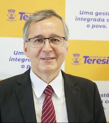 O auditor Esdras Avelino Leitão Jr é o novo secretário de Finanças da PMT