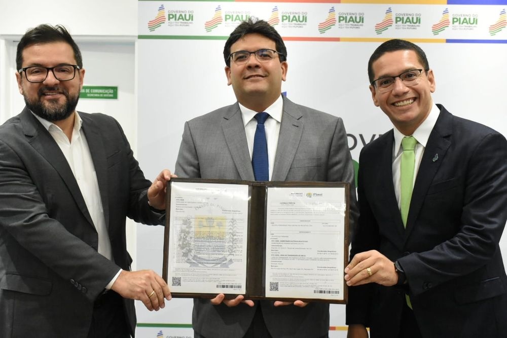 Rafael Fonteles entrega 200 das 300 hectares da ZPE irá empresa estrangeira produzir hidrogênio verde