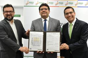 Rafael Fonteles entrega 200 das 300 hectares da ZPE irá empresa estrangeira produzir hidrogênio verde (Foto: Reprodução)
