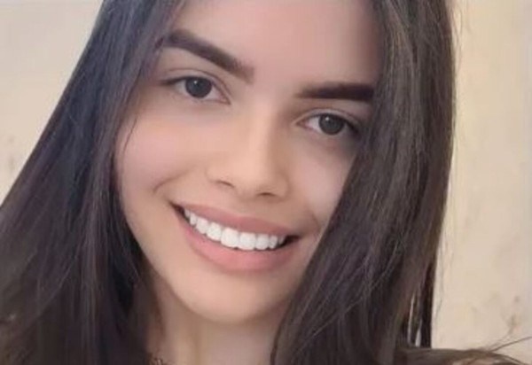 A jovem Jessica Canedo, de apenas 22 anos, foi apontada como affair do humorista Whindersson Nunes através de ‘prints fake’