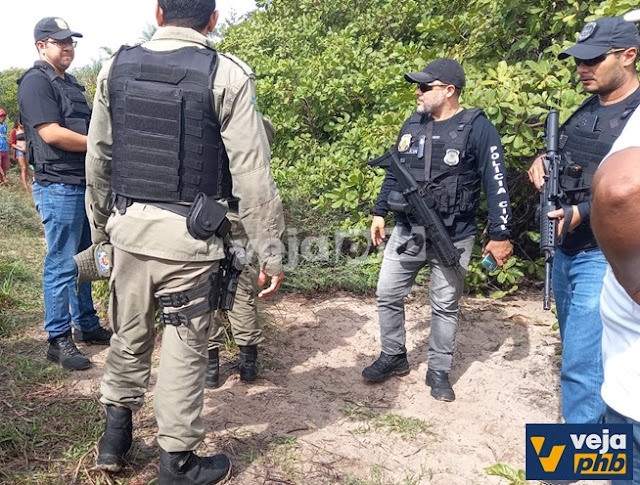 A polícia militar isolou o local para retirada do corpo pelo IML