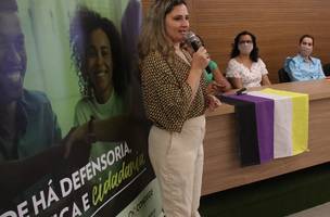 Defensora Pública Patrícia Monte em ação do Projeto Meu Nome, Meu Orgulho (Foto: Reprodução)