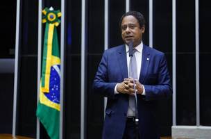 Deputado anuncia reunião com governo para discutir projeto de combate às fake news (Foto: Pablo Valadares/Câmara dos Deputados)