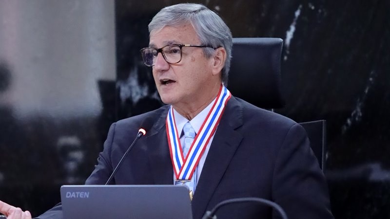 Des Henrique