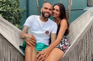 Esposa de Daniel Alves joga indireta para jogador com hit de Shakira (Foto: Reprodução/redes sociais)