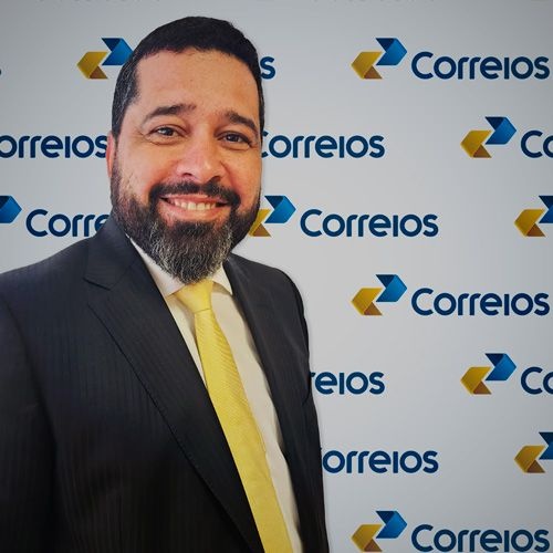Fabiano Silva assume presidência dos Correios e fala em prioridades