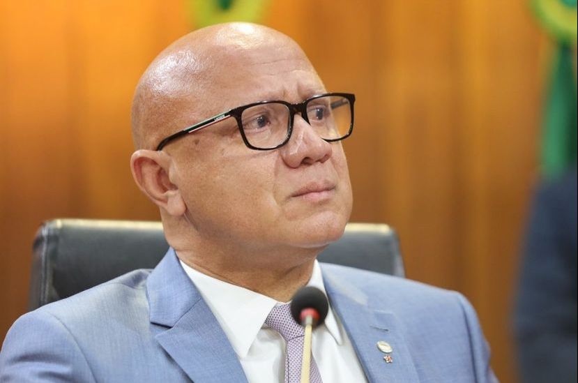Franzé Silva como presidente da Assembleia