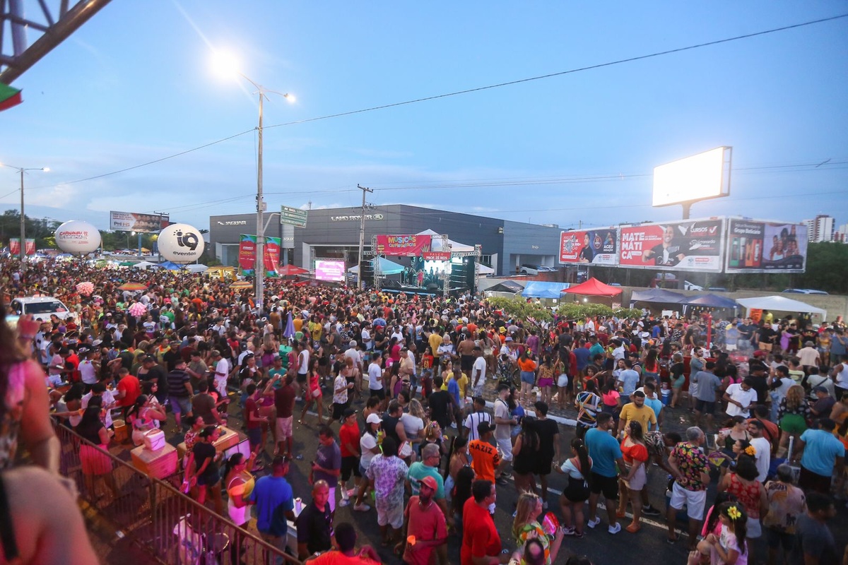 Mais de 250 mil pessoas prestigiaram o retorno do Corso de Teresina