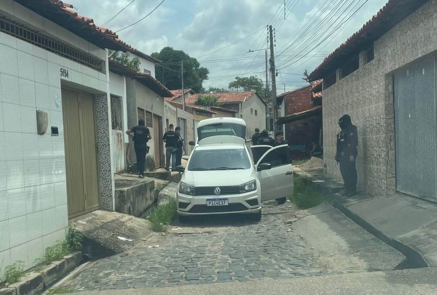 Operação Policial prende suspeitos de roubo de veículos em Teresina