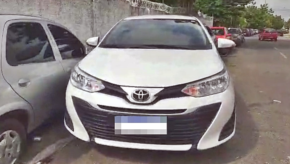 Os policiais encontraram o carro estacionado no centro de Teresina