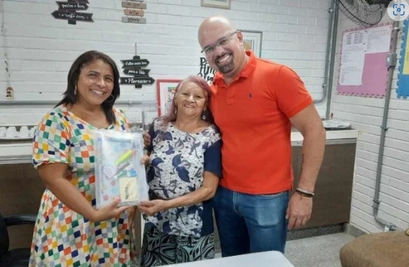 Piauiense, de 88 anos, vai estudar onde trabalhou como faxineira
