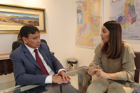 Wellington Dias e Margarete Coelho em reunião quando eram governador e ela deputada federal