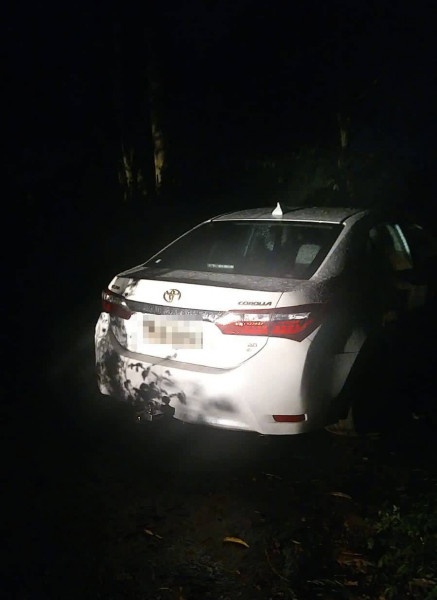 Carro da vítima, localizado no Conjunto Santa Sofia