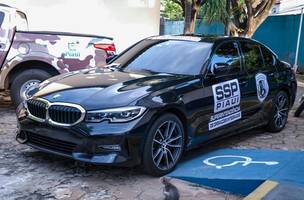 Carro de luxo apreendido durante operação policial é transformado em viatura (Foto: SSP/Divulgação)