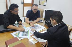 Diretor do DER e da Nova Ceasa discutem projeto de expansão (Foto: Divulgação)
