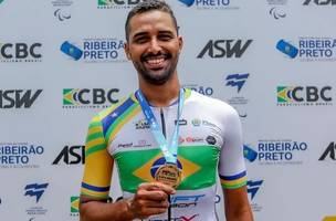 Eduardo Hipólito é natural de Picos e trouxe duas medalhas de ouro para o Piauí (Foto: Divulgação)