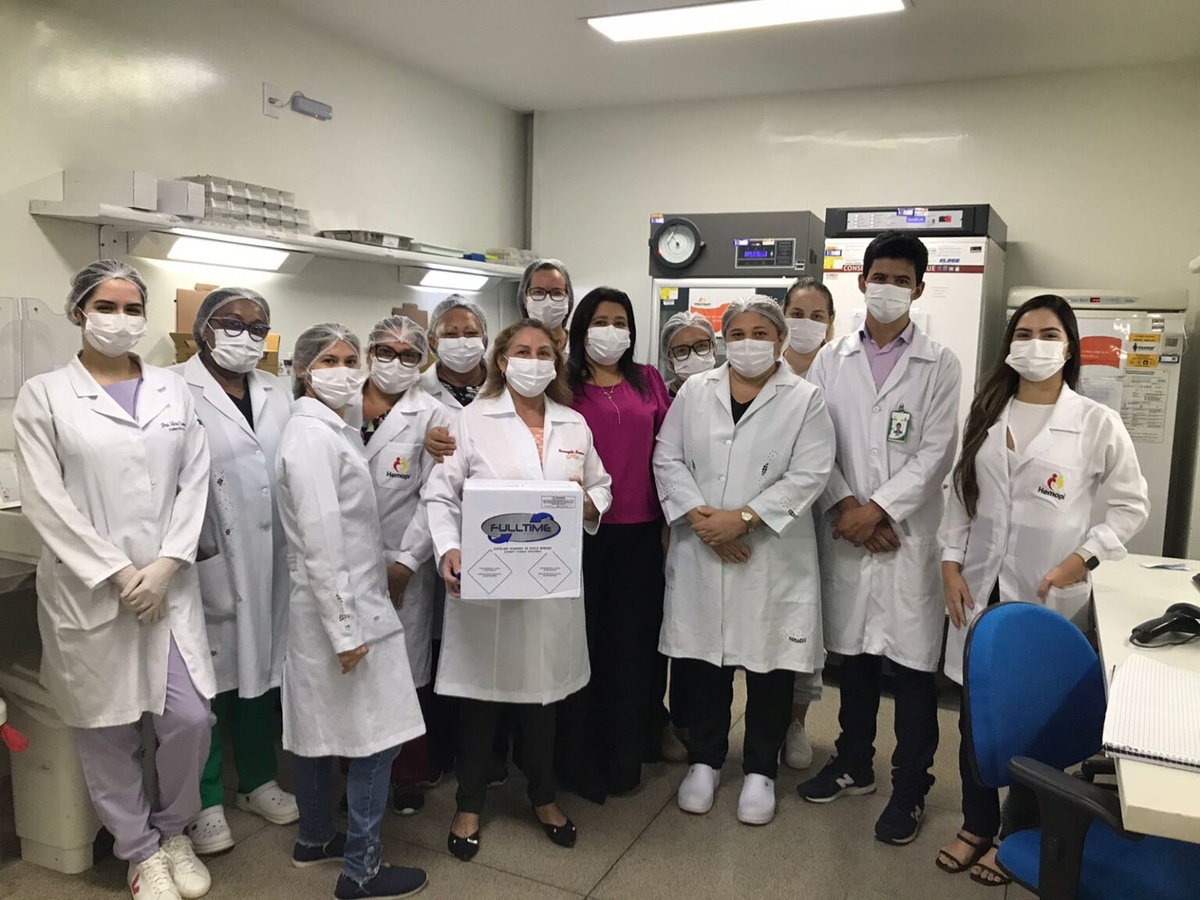 Equipe da Hemopi que identificou o sangue raro e trabalhou na transfusão