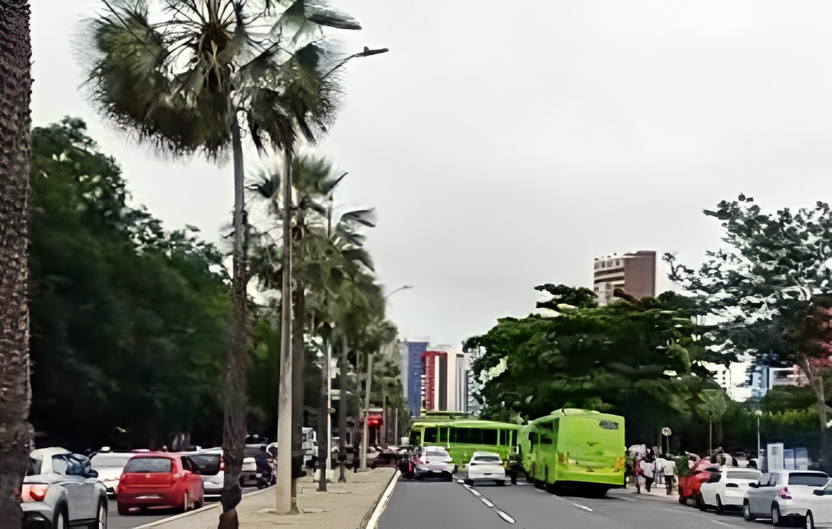 Manifestantes fecharam a avenida Marechal Castelo Branco