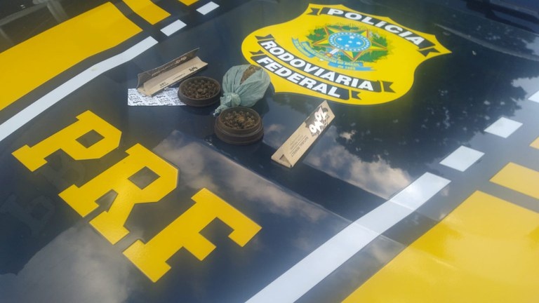 Motorista de caminhão é flagrado com droga na BR 316 em Teresina