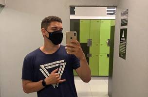 O jovem estava realizando entregas no momento do assalto (Foto: Reprodução/Instagram)