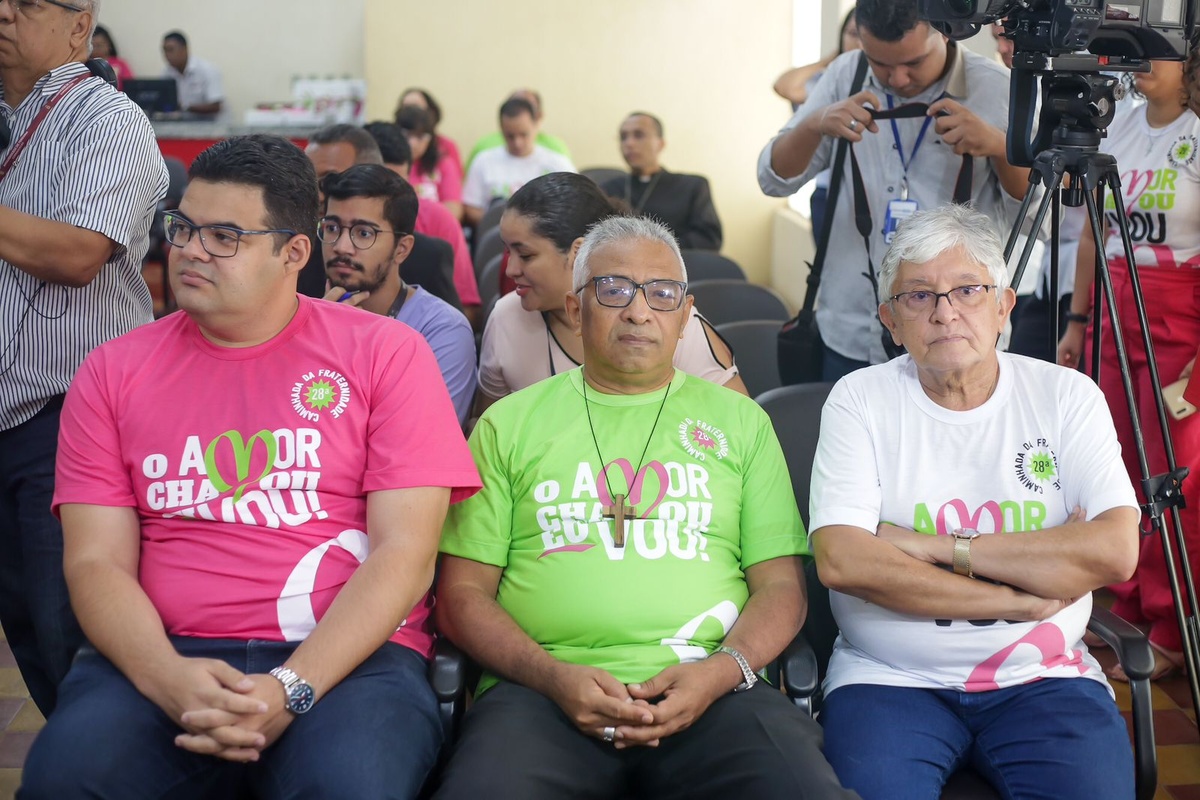 Padre Isaías Pereira, Arcebispo Dom Juarez e Padre Tony Batista no lançamento da Caminhada da Fraternidade