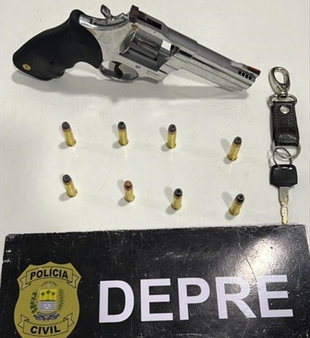 Polícia Civil apreende moto e revólver na zona sudeste de Teresina