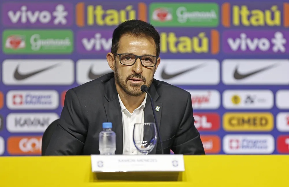Ramon Menezes, técnico interino da seleção brasileira, durante convocação