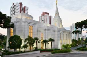 Templos de Belém e Curitiba (Foto: Divulgação)