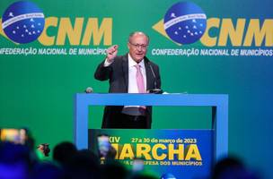 Vice-presidente Geraldo Alckmin na 24ª Marcha a Brasília em Defesa dos Municípios (Foto: Fábio Rodrigues Pozzebom/ Agência Brasil)