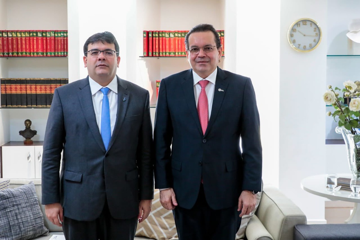 Álvaro Mota, em reunião particular com Rafael Fonteles