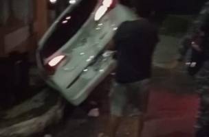 Assaltantes sofrem acidente durante perseguição policial na zona Sul (Foto: Reprodução)