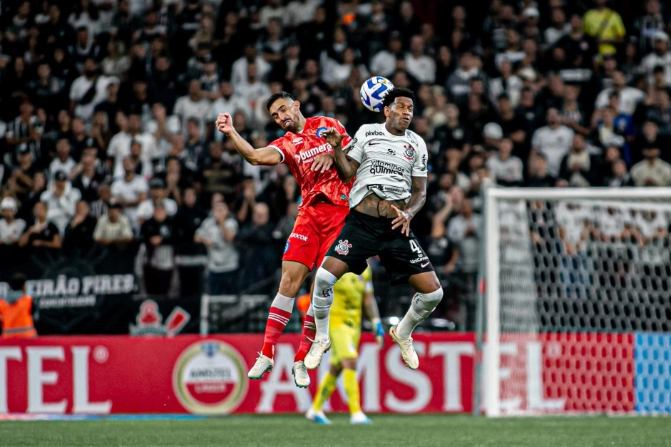 Corinthians é superado pelo Argentino Juniors em Itaquera