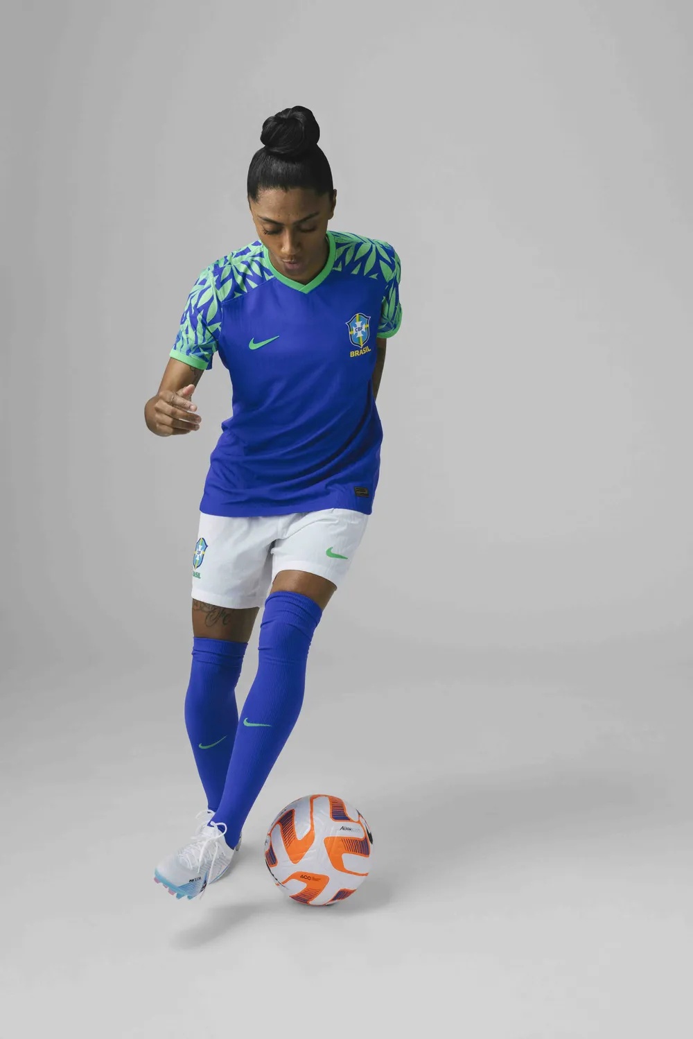 Kerolin com a nova camisa