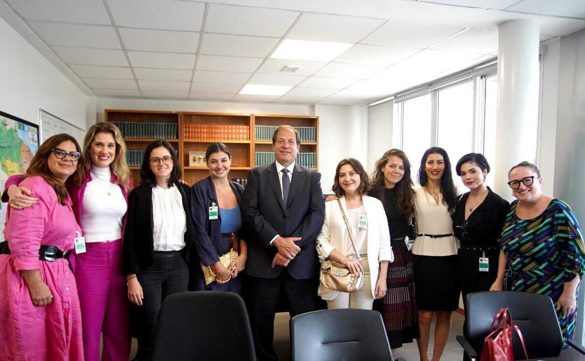 Mulheres vão ao CNJ tratar com o corregedor de assédio no trabalho