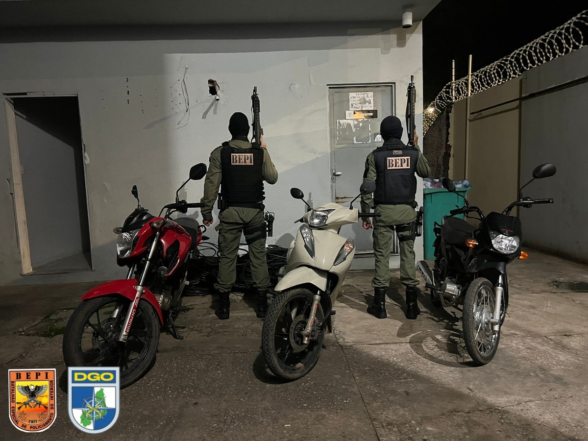 Ninguém foi encontrado na residência para responder pelos crimes