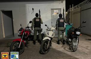 Ninguém foi encontrado na residência para responder pelos crimes (Foto: Reprodução)