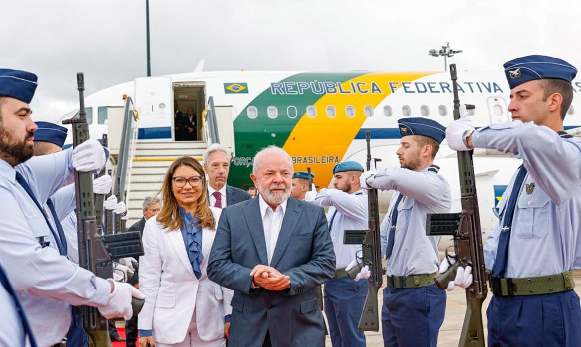 O presidente Lula já está em solo europeu