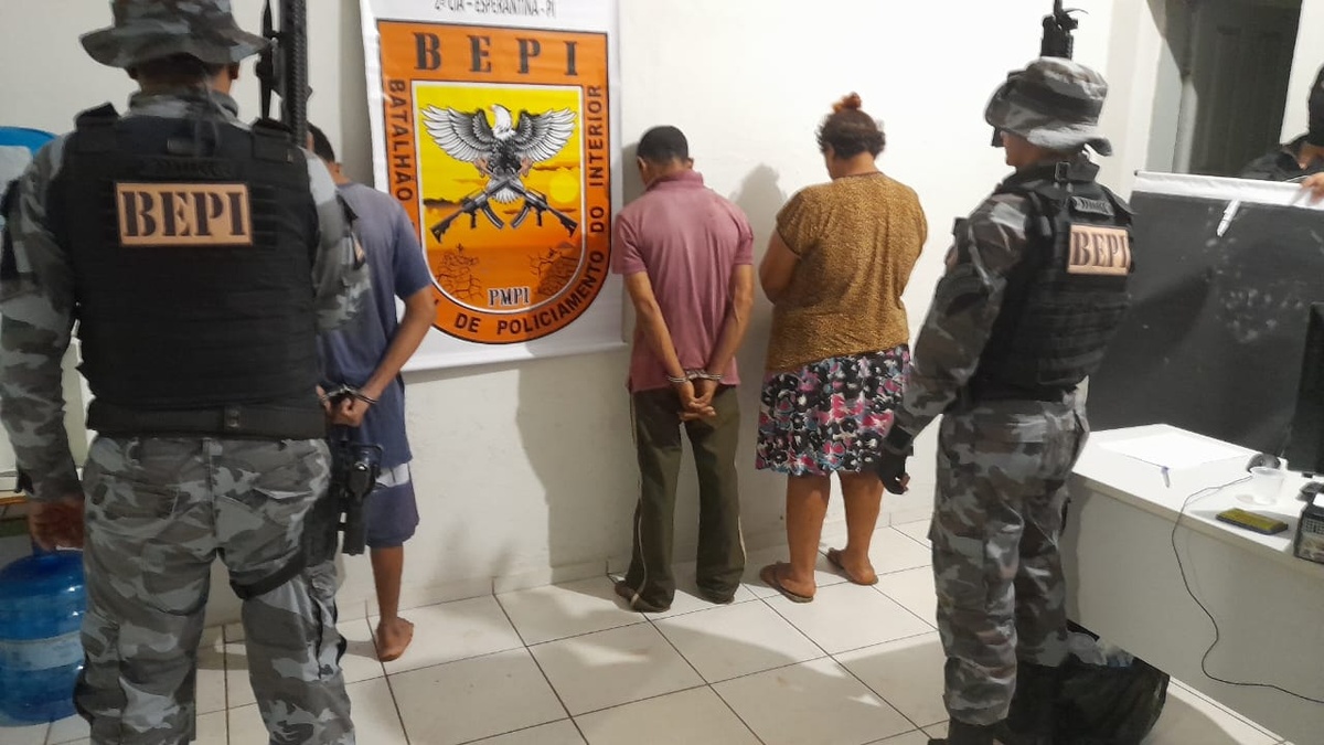 Polícia Militar prende quatro pessoas por tráfico de drogas em Luzilândia