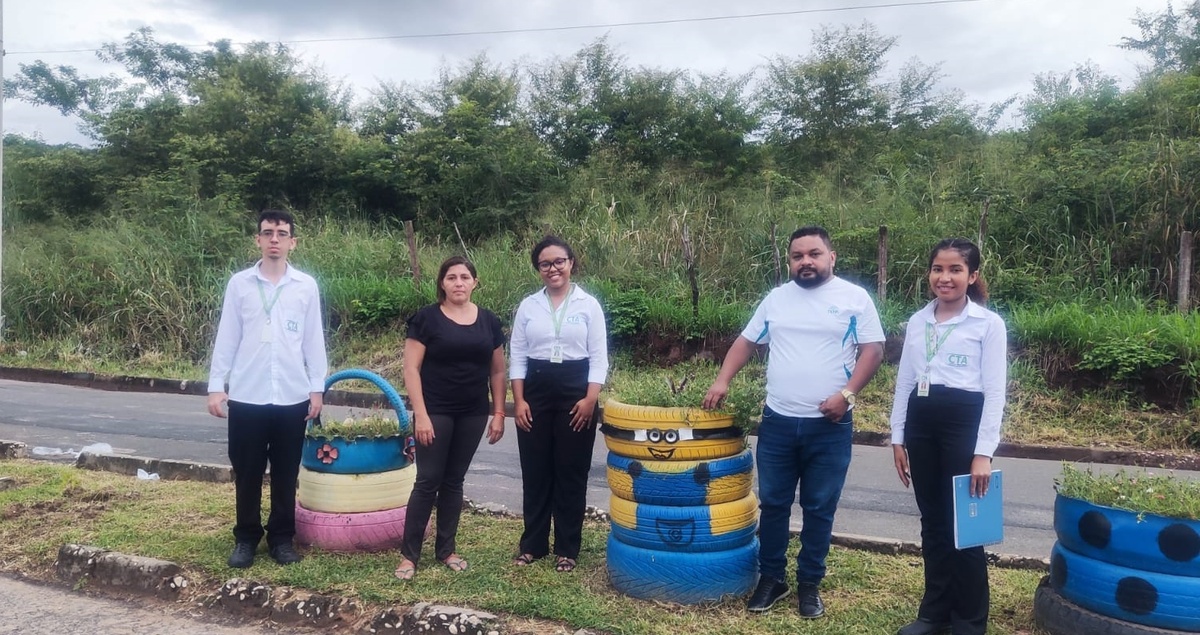 SEMDUH promove ação interativa de educação ambiental para crianças em escola