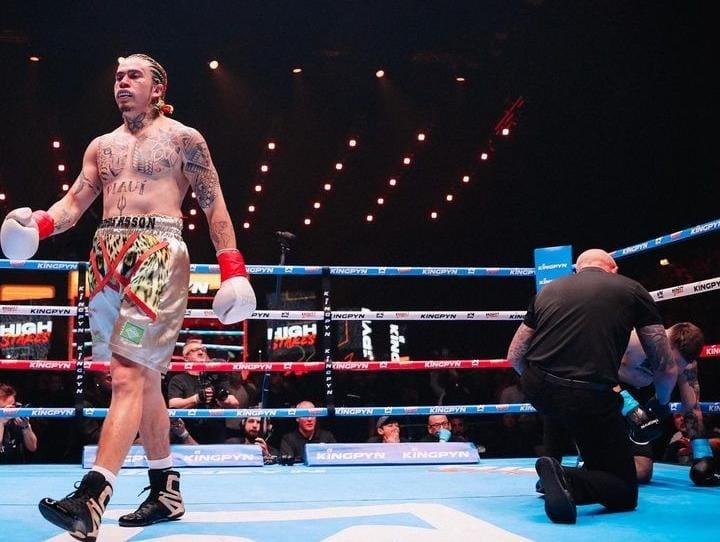 Whindersson Nunes vence polonês em luta internacional
