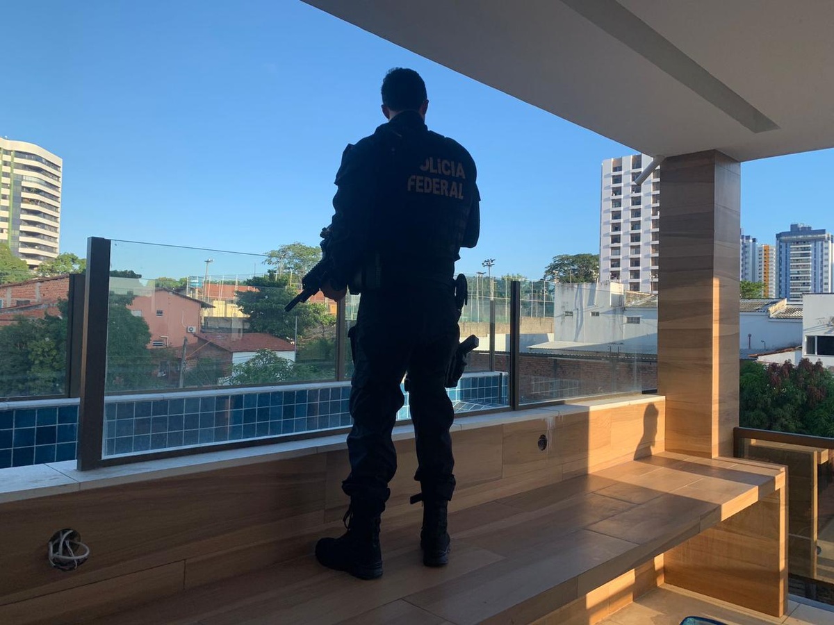 A operação deu cumprimento a sete mandados judiciais