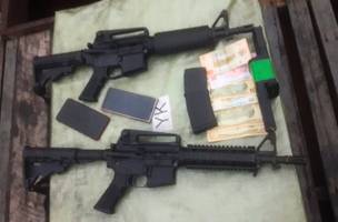 Armamentos apreendidos durante a operação integrada (Foto: Reprodução)