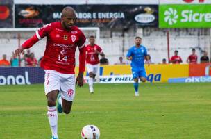 Jarro Pedroso cometeu pênalti para beneficiar apostadores (Foto: Lucas Dorneles/ EC São Luís)