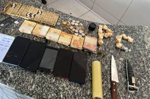Material apreendido com criminoso (Foto: Polícia Civil do Maranhão)