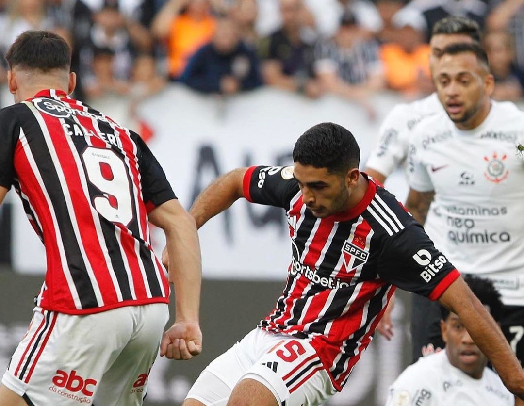 Corinthians empata em 1 a 1 com o São Paulo pelo Campeonato Brasileiro