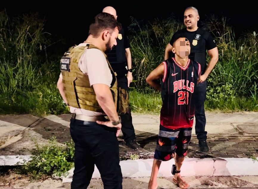 Tornozelado caiu na ação policial e foi detido