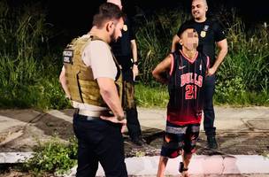 Tornozelado caiu na ação policial e foi detido (Foto: Reprodução)