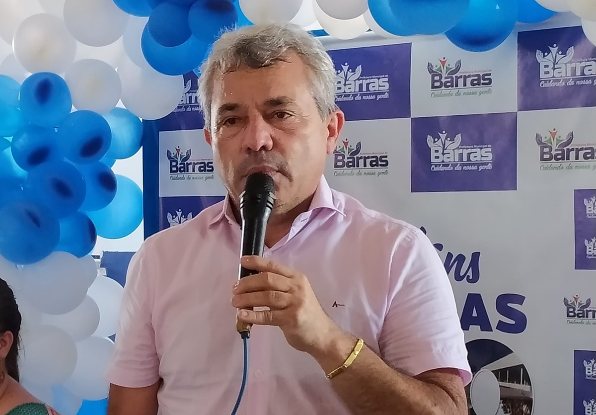 Edilson Capote, prefeito de Barras