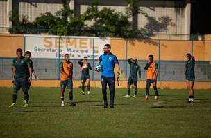 Luan Carlos chegou ao clube na última terça-feira (27) (Foto: Altos FC)